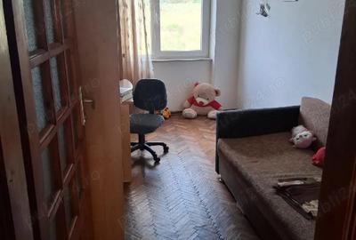 Apartament cu 3 camere decomandat în Central - 2