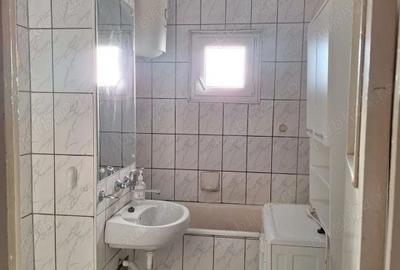 Apartament cu 2 camere decomandat în Carpați 2