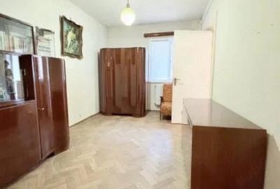 Apartament cu 2 camere decomandat în Traian - 1