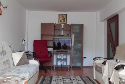 Apartament cu 2 camere decomandat în Astra - 2