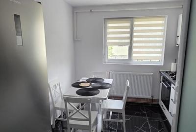 Apartament cu 3 camere semidecomandat în Central - 8