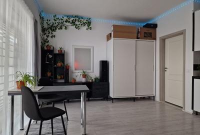 Apartament semidecomandat în Sântandrei