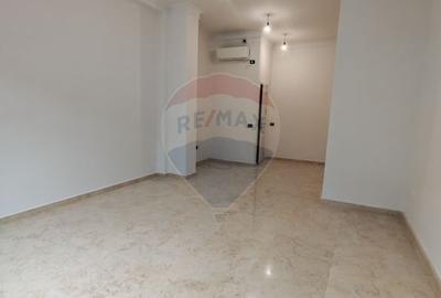 Spațiu comercial, de 30 mp, în Ultracentral