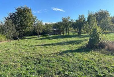 Teren de 2200 mp, în Suceagu