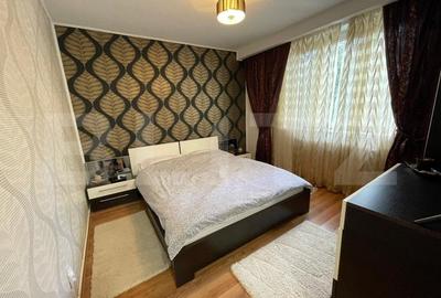 Apartament cu 2 camere decomandat, mobilat în Rovine