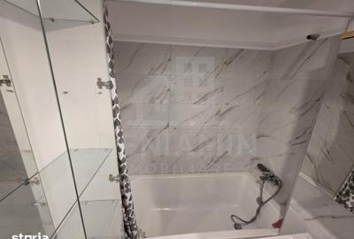 Apartament cu 2 camere semidecomandat în Craiovița Nouă