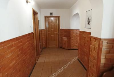 Apartament cu 4 camere decomandat, mobilat în Nicolina - 11
