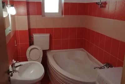 Apartament cu 2 camere decomandat în Lipovei