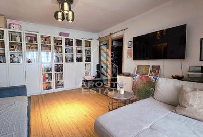 Apartament cu 3 camere semidecomandat, mobilat în Bucovina