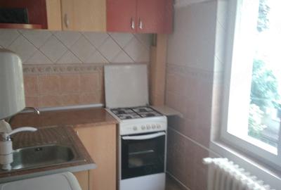 Garsonieră decomandată în Berceni