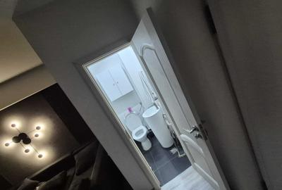 Apartament cu 3 camere decomandat în Vitan