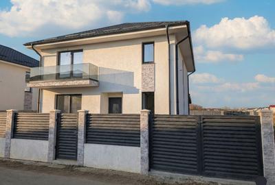 Casă individuală cu 5 camere cu Canalizare în Corbeanca