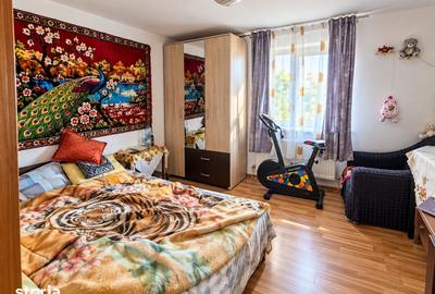 Casă cu 3 camere cu Teren 1800 Mp în Letea Veche