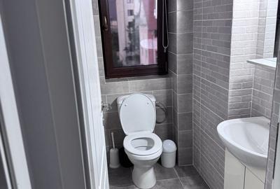 Apartament cu 3 camere nedecomandat în Lacul Morii