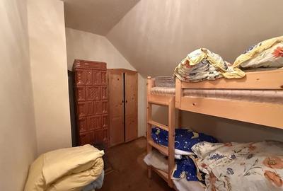 Casă cu 4 camere cu Teren 3174 Mp în Scărișoara