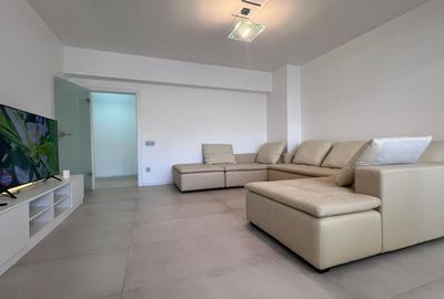Apartament cu 3 camere decomandat, mobilat în Prelungirea Ghencea