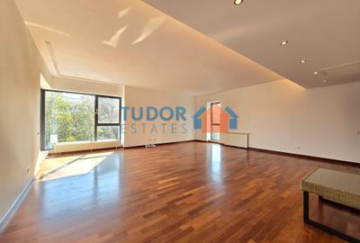 Apartament cu 4 camere decomandat, mobilat în Șoseaua Nordului