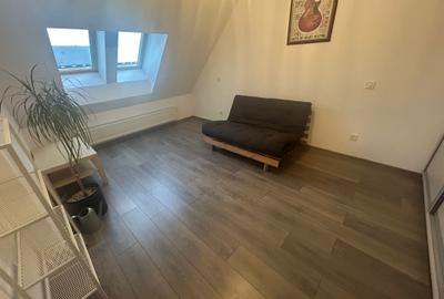 Apartament cu 3 camere decomandat în Berceni - 11