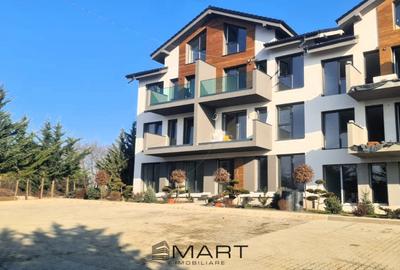 Apartament cu 4 camere semidecomandat în Cristian