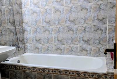 Apartament cu 2 camere decomandat în Exterior Vest