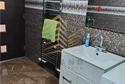 Casă cu 4 camere cu Teren 3.5 Mp în Central - 7