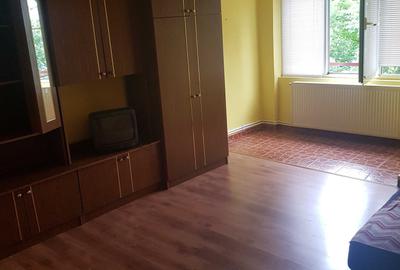 Apartament cu 2 camere decomandat în Dobroteasa - 3
