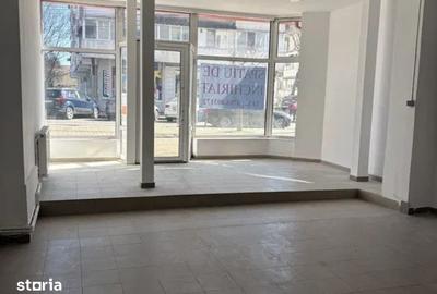 Spațiu comercial, de 75 mp, în Central