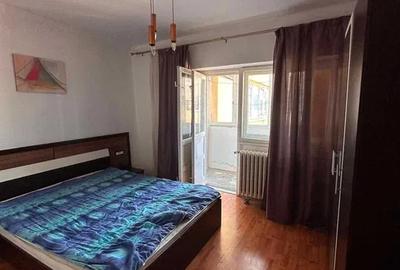 Apartament cu 4 camere decomandat în Doamna Ghica
