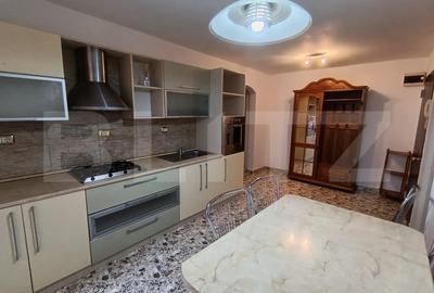 Apartament cu 3 camere decomandat, mobilat în Exterior Nord
