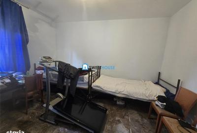 Casă cu 4 camere cu Teren 1250 Mp în Mândra