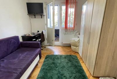 Apartament cu 3 camere semidecomandat în Cetății - 4