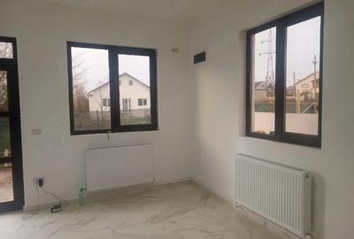 Casă cu Teren 280 Mp în Lumina