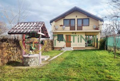 Casă individuală cu 4 camere cu Canalizare în Central - 1