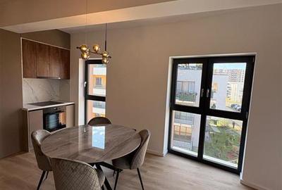 Apartament cu 2 camere decomandat, mobilat în Tractorul