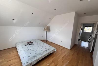 Casă individuală cu 6 camere cu Canalizare în Central - 2