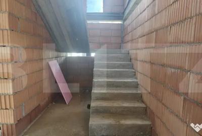 Casă cu 4 camere cu Teren 350 Mp în Central - 4