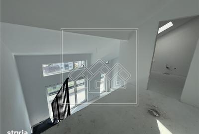 Apartament cu 3 camere în Cristian