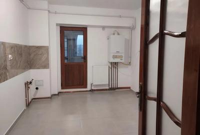 Apartament cu 3 camere decomandat în Păcurari - 2