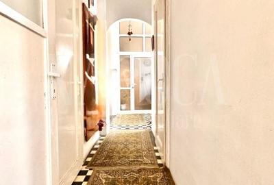 Apartament cu 3 camere semidecomandat în Central - 5