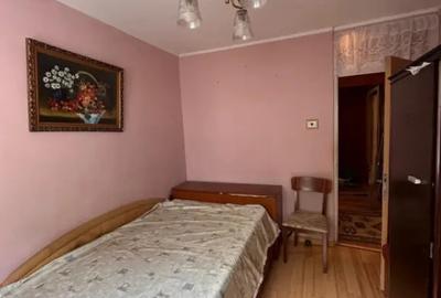 Apartament cu 4 camere decomandat în Poarta 6 - 7