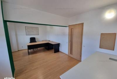 Apartament cu 3 camere în Panduri