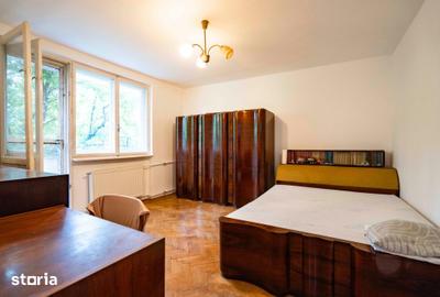 Apartament cu 3 camere în Decebal