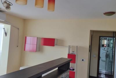Apartament cu 3 camere decomandat în Păcurari - 14