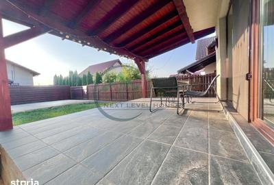 Casă cu 5 camere cu Garaj în Noua - 1