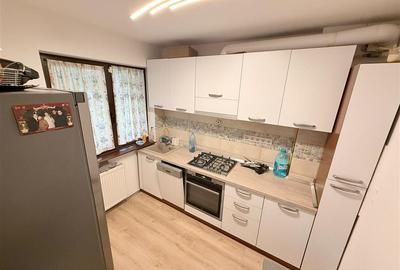 Apartament cu 4 camere decomandat în Ultracentral