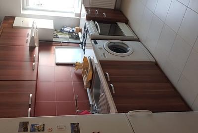Apartament cu 2 camere decomandat în Zimnicea