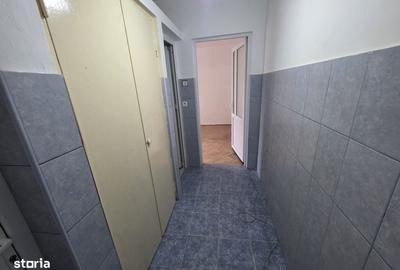 Apartament cu 3 camere în Alexandru cel Bun