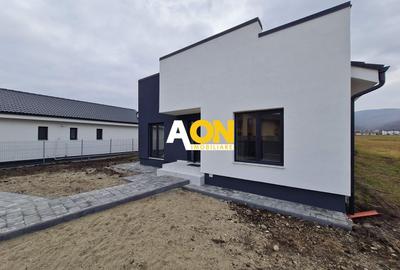Casă individuală cu 3 camere cu Teren 380 Mp în Micești - 1