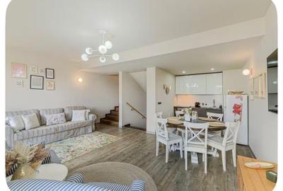 Apartament cu 2 camere decomandat în Poiana Brașov