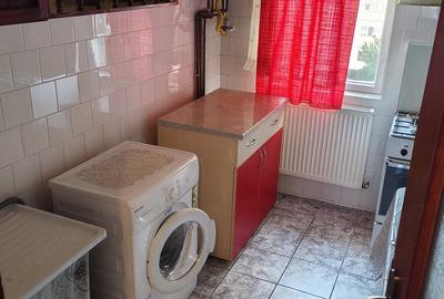Apartament cu 2 camere decomandat în Exterior Vest